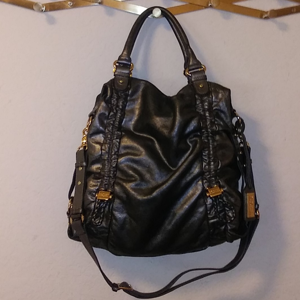 Badgley Mischka hobo style tote. Beautiful bag.